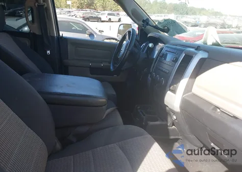 2010 Dodge Ram 1500 Slt/Sport/Trx z USA, uszkodzony, nr VIN 1D7RV1GP3AS128259